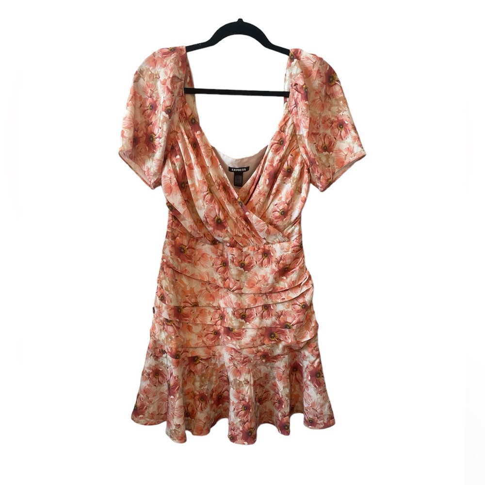 EXPRESS Floral Peach Orange Silky Ruffled Tiered Mini Dress Size 8